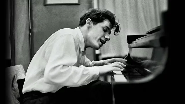 Glenn Gould at the piano